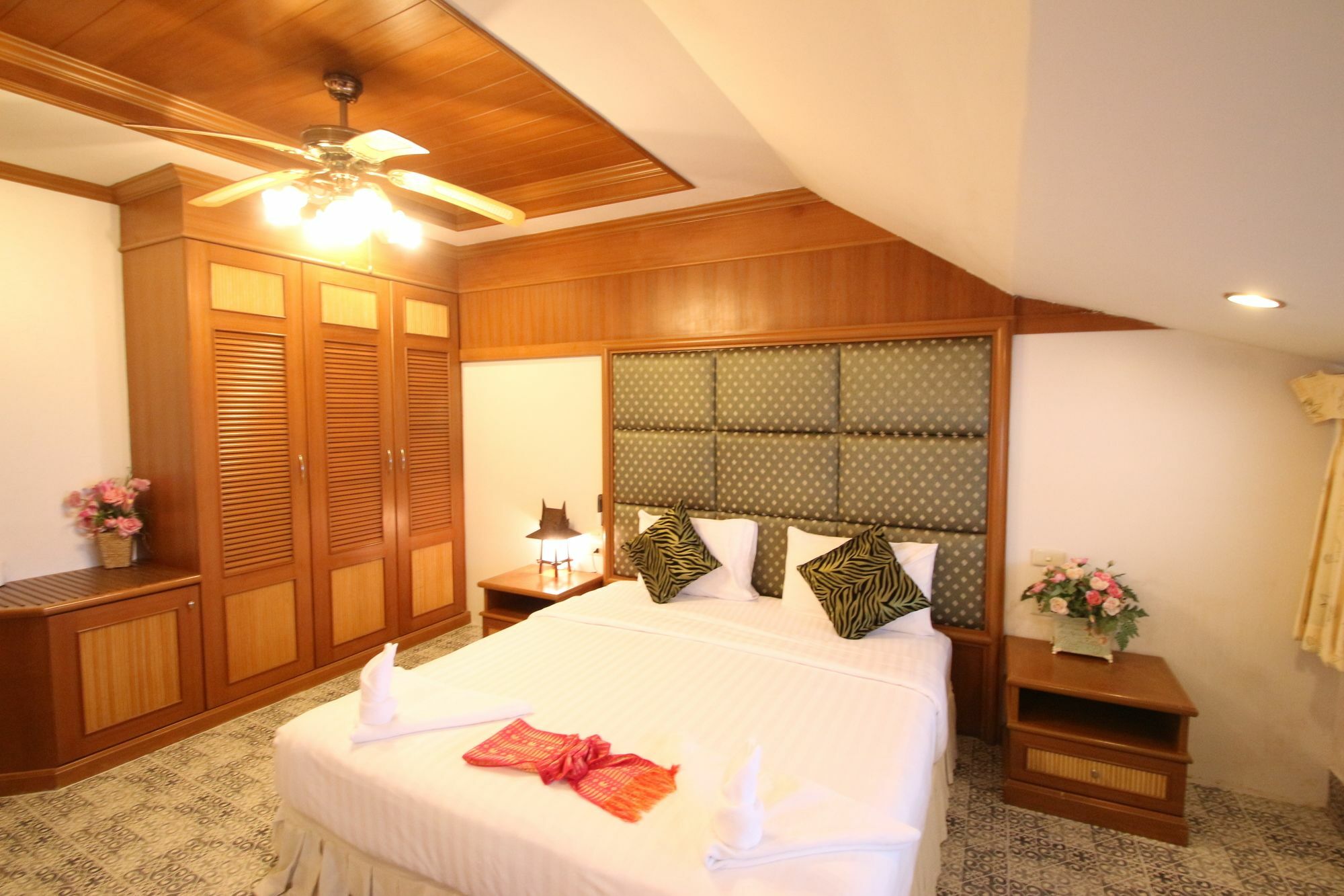 Sea Dream Patong Apartman Kültér fotó